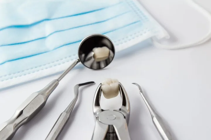 Worried About Wisdom Teeth Removal? What You Need To Know wisdom teeth removal smile solutions red rock tx